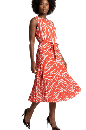 Sleeveless pleated dress