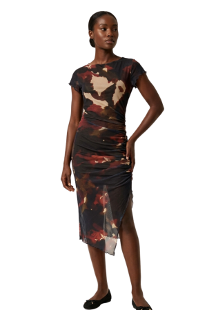 Short sleeve fitted dress