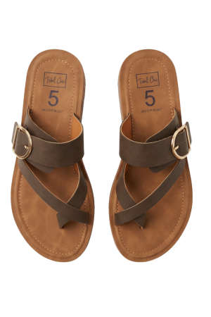 Toe post with side buckle sandal